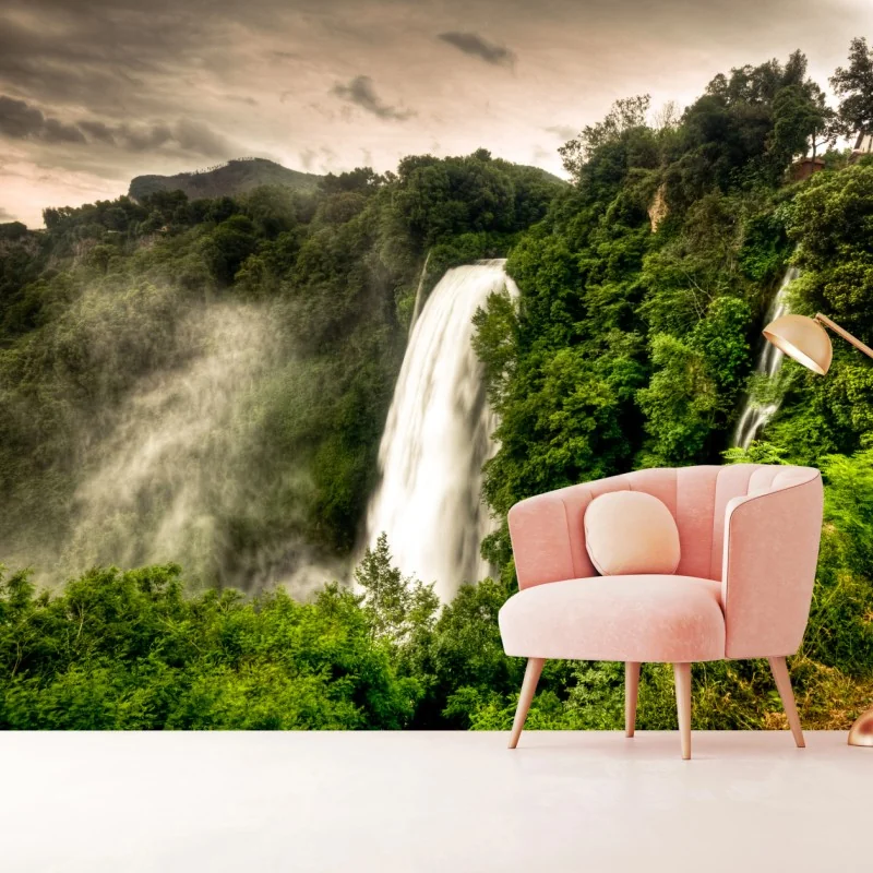 Fototapeta wodospad Marmore w Umbrii: mglista zieleń – Wallissimo® Fototapeta wodospad Marmore w Umbrii: mglista zieleń – Wallissimo®