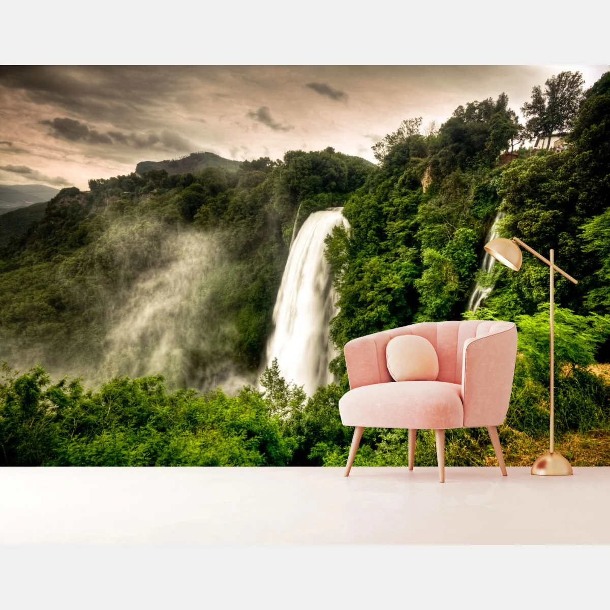 Fototapeta wodospad Marmore w Umbrii: mglista zieleń – Wallissimo® Fototapeta wodospad Marmore w Umbrii: mglista zieleń – Wallissimo®