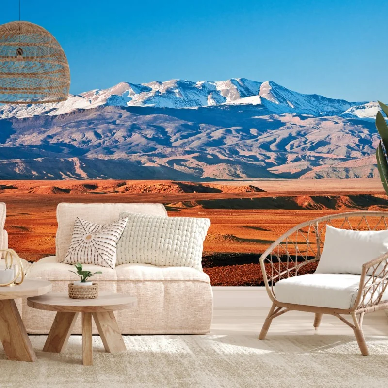 Fototapeta pustynia oświetlona słońcem z zaśnieżonymi górami – Wallissimo® Fototapeta pustynia oświetlona słońcem z zaśnieżonymi górami – Wallissimo®