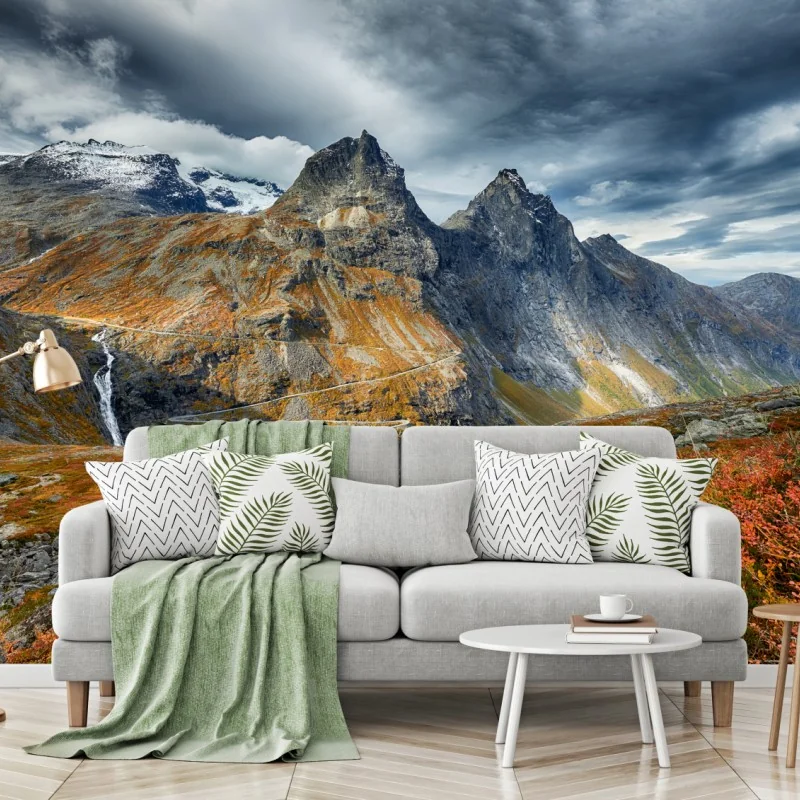 Fototapeta jesienny krajobraz górski z wodospadem i wijącą się drogą – Wallissimo® Fototapeta jesienny krajobraz górski z wodospadem i wijącą się drogą – Wallissimo®