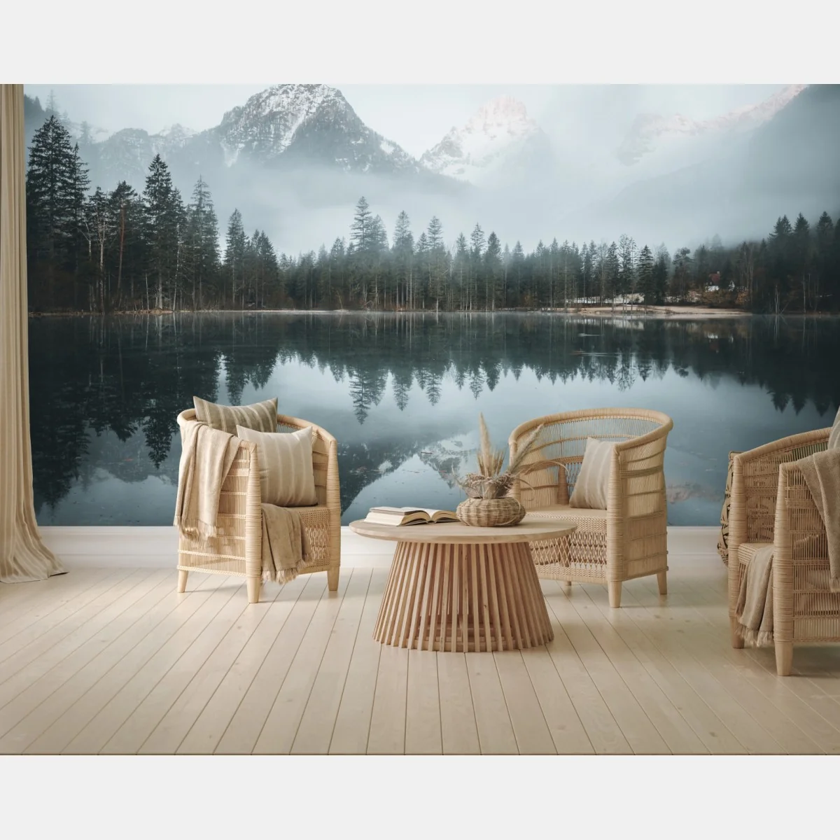 Fototapeta mglista alpejska panorama nad jeziorem – Wallissimo® Fototapeta mglista alpejska panorama nad jeziorem – Wallissimo®