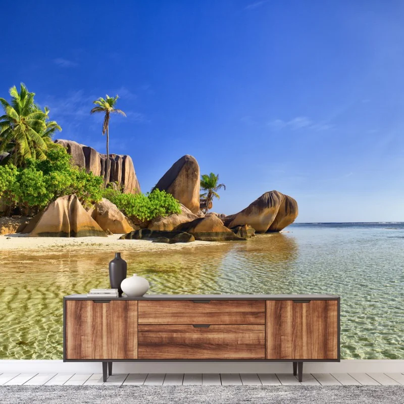 Fototapeta tropikalna plaża z granitowymi głazami i klarowną wodą – Wallissimo®