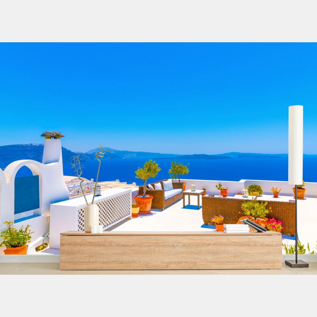 Fototapeta taras w Oia z widokiem na morze, Santorini – Wallissimo® Fototapeta taras w Oia z widokiem na morze, Santorini – Wallissimo®