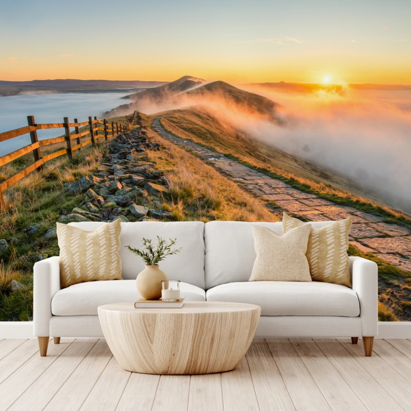 Fototapeta wschód słońca nad mglistym grzbietem z kamienną ścieżką – Wallissimo® Fototapeta wschód słońca nad mglistym grzbietem z kamienną ścieżką – Wallissimo®