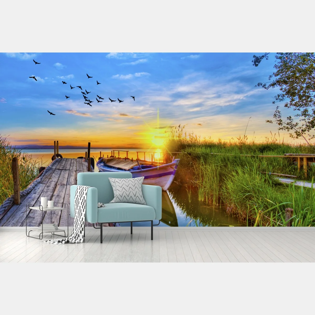 Fototapeta zachód słońca nad jeziorem z łodzią przy pomoście – Wallissimo®