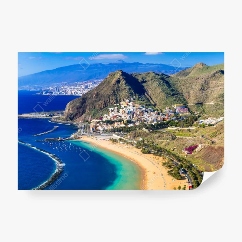 Fototapeta minimalistyczna fasada z geometrycznym wzorem – Wallissimo®