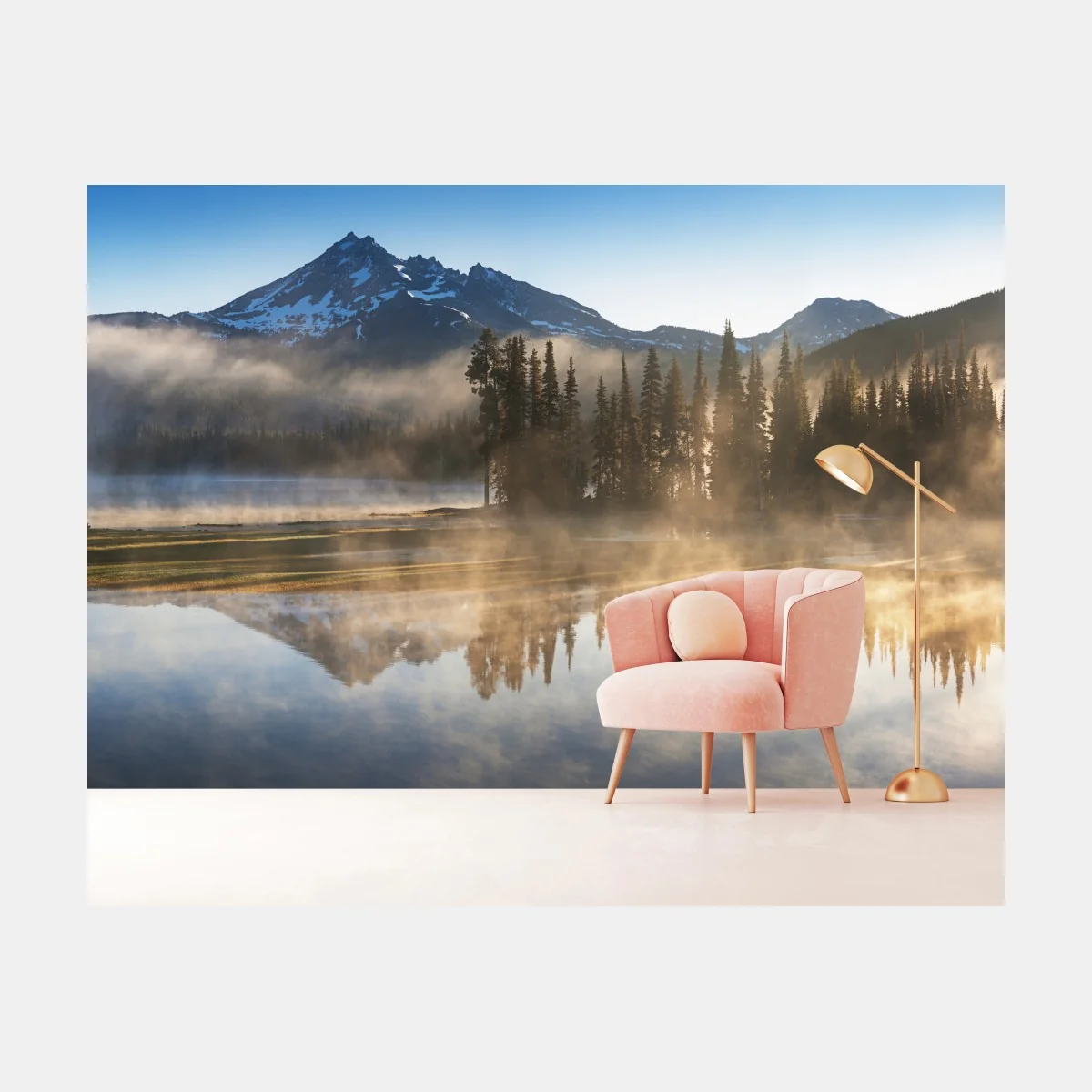 Fototapeta mglista góra odbita w jeziorze o świcie – Wallissimo® Fototapeta mglista góra odbita w jeziorze o świcie – Wallissimo®