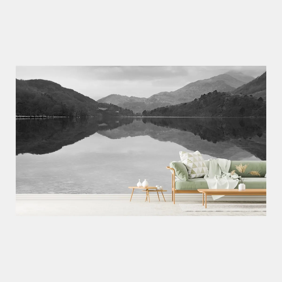 Fototapeta spokojne jezioro z górskim odbiciem – Wallissimo®