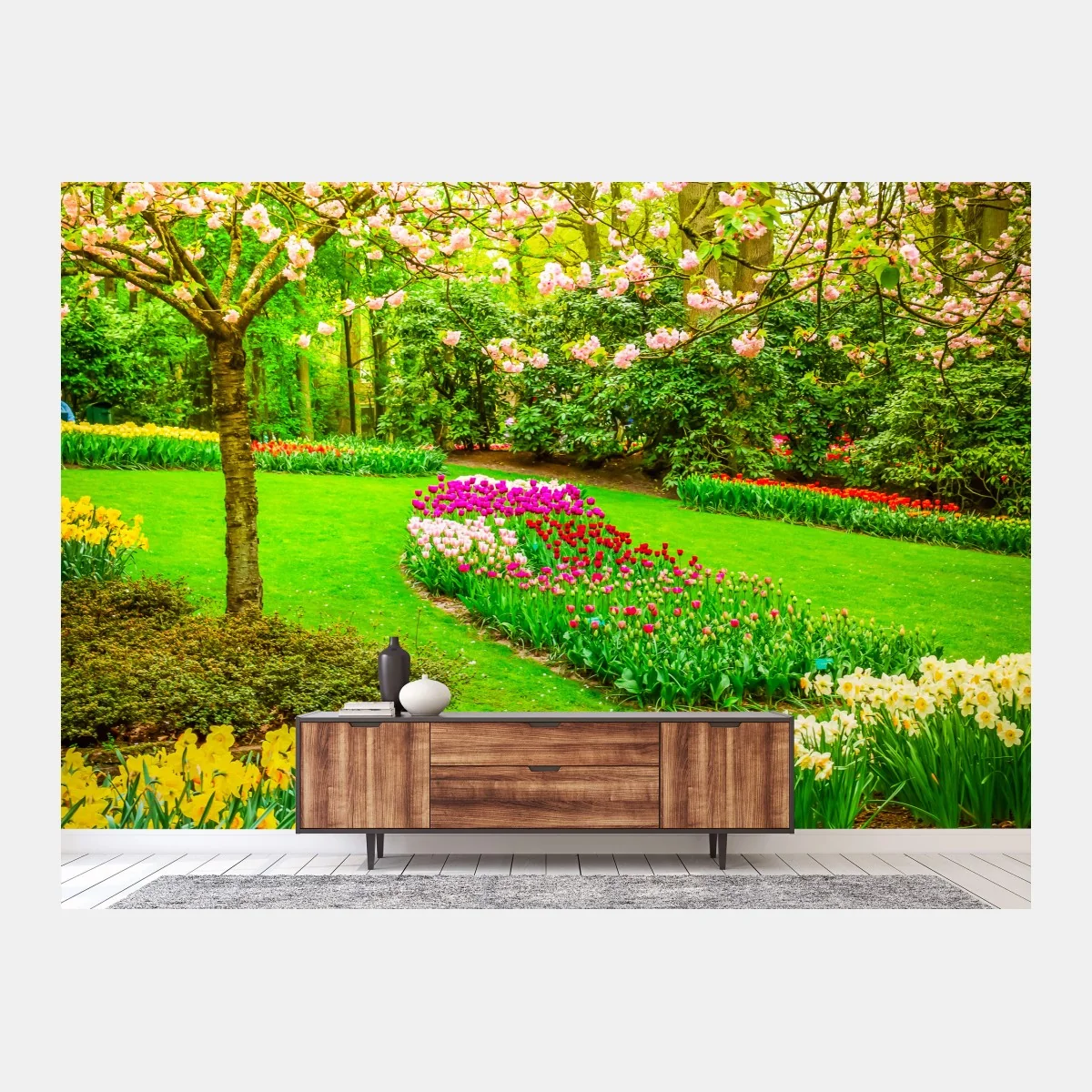 Fototapeta wiosenny ogród w rozkwicie: tulipany i kwiat wiśni – Wallissimo® Fototapeta wiosenny ogród w rozkwicie: tulipany i kwiat wiśni – Wallissimo®