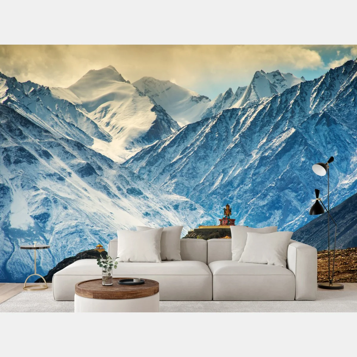 Fototapeta majestatyczny klasztor wśród ośnieżonych szczytów – Wallissimo® Fototapeta majestatyczny klasztor wśród ośnieżonych szczytów – Wallissimo®