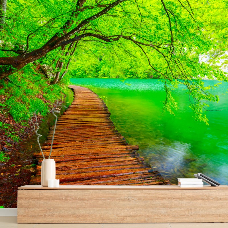 Fototapeta spokojny zielony pomost nad jeziorem – Wallissimo® Fototapeta spokojny zielony pomost nad jeziorem – Wallissimo®