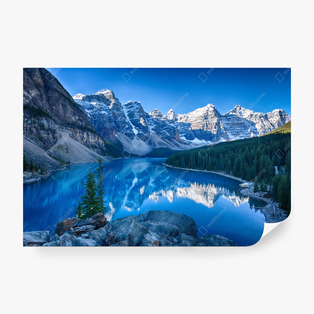 Fototapeta spokojne jezioro górskie z odbiciem – Wallissimo® Fototapeta spokojne jezioro górskie z odbiciem – Wallissimo®