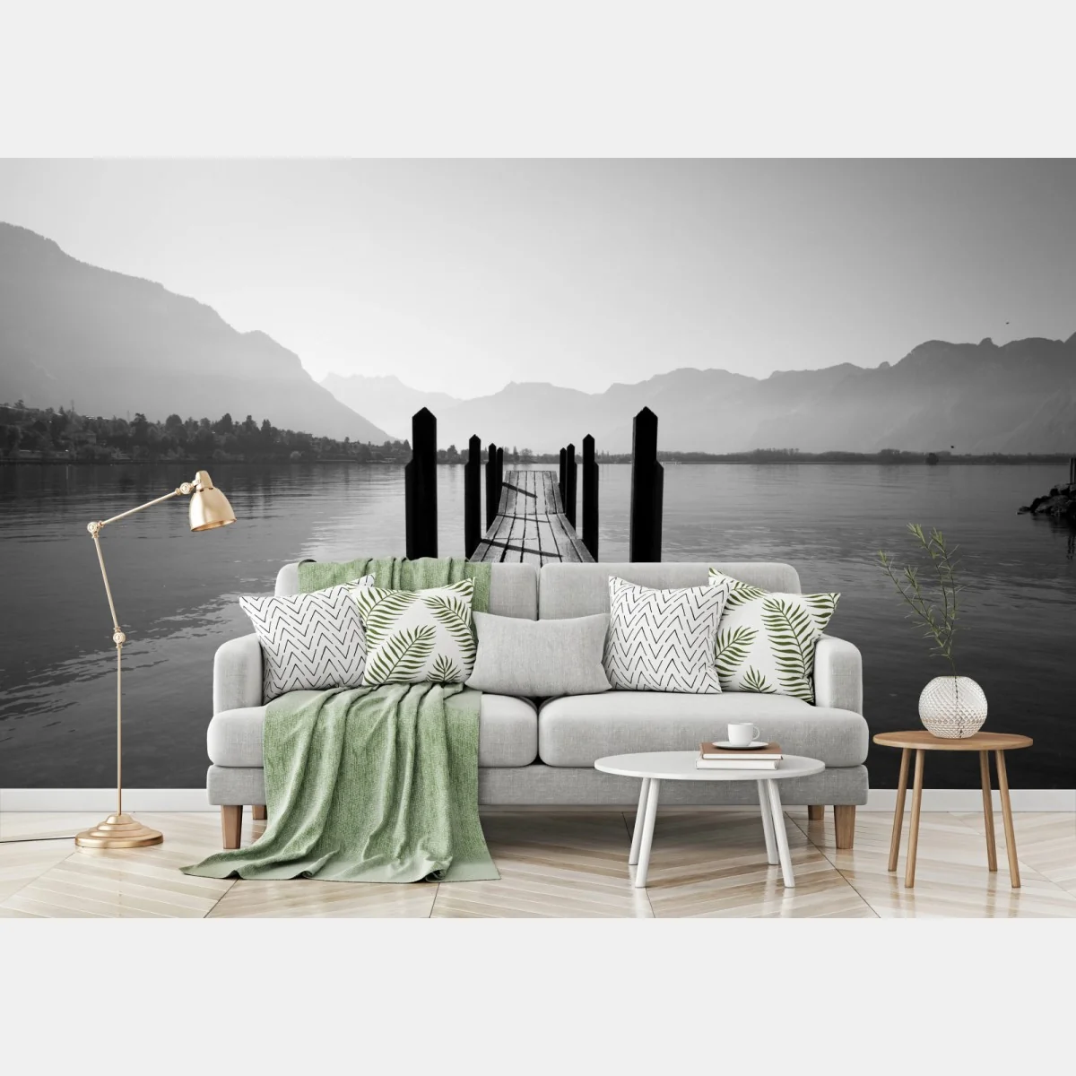 Fototapeta spokojny pomost nad jeziorem w czerni i bieli – Wallissimo® Fototapeta spokojny pomost nad jeziorem w czerni i bieli – Wallissimo®