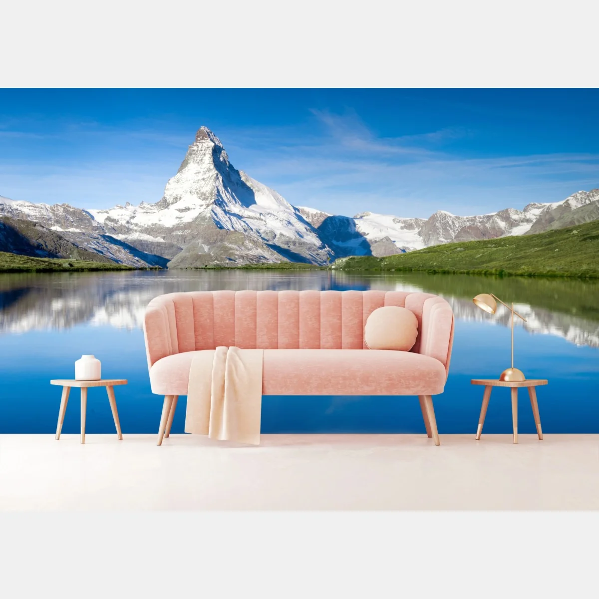 Fototapeta majestatyczne odbicie góry nad alpejskim jeziorem – Wallissimo® Fototapeta majestatyczne odbicie góry nad alpejskim jeziorem – Wallissimo®