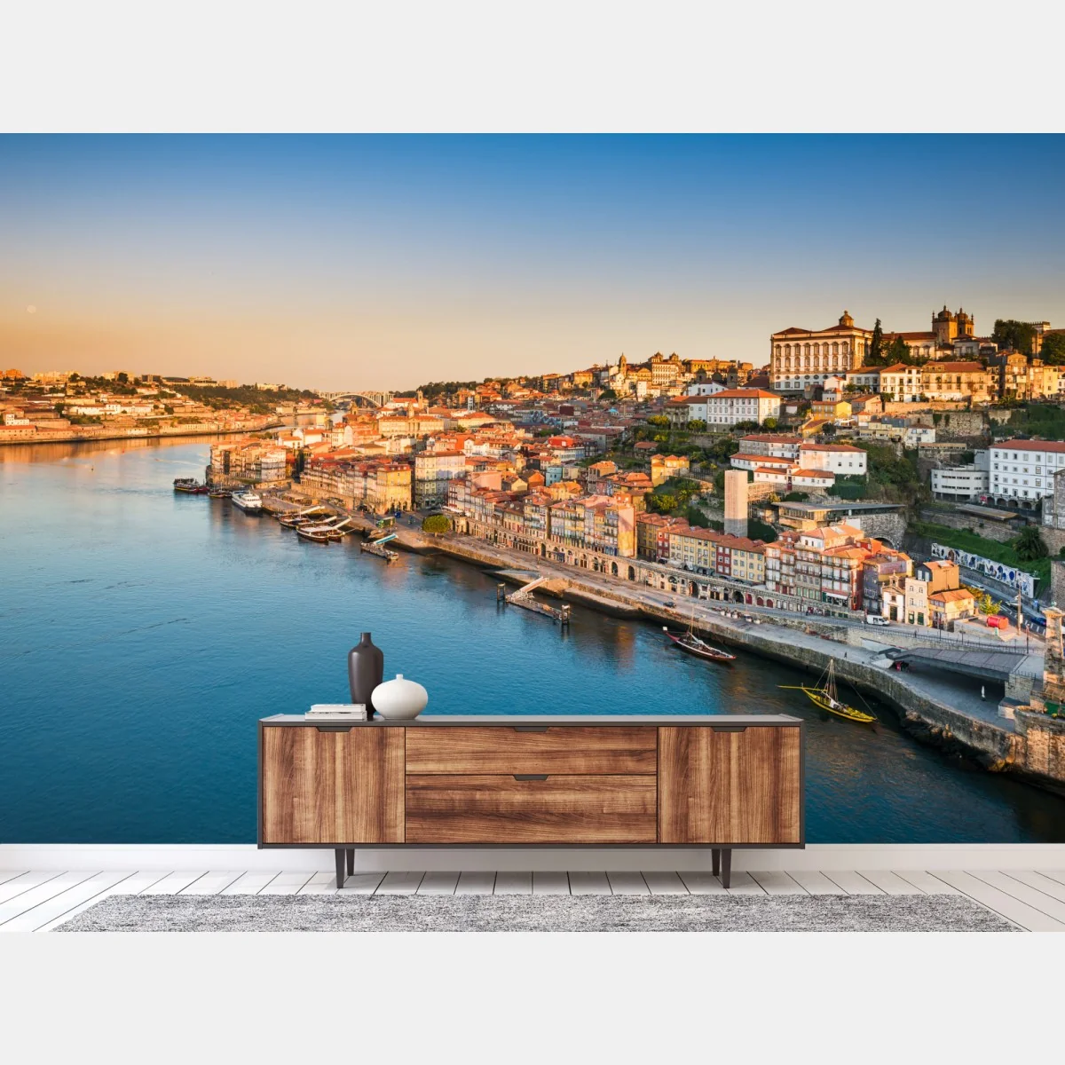 Fototapeta słoneczna panorama nabrzeża Porto o zachodzie słońca – Wallissimo® Fototapeta słoneczna panorama nabrzeża Porto o zachodzie słońca – Wallissimo®