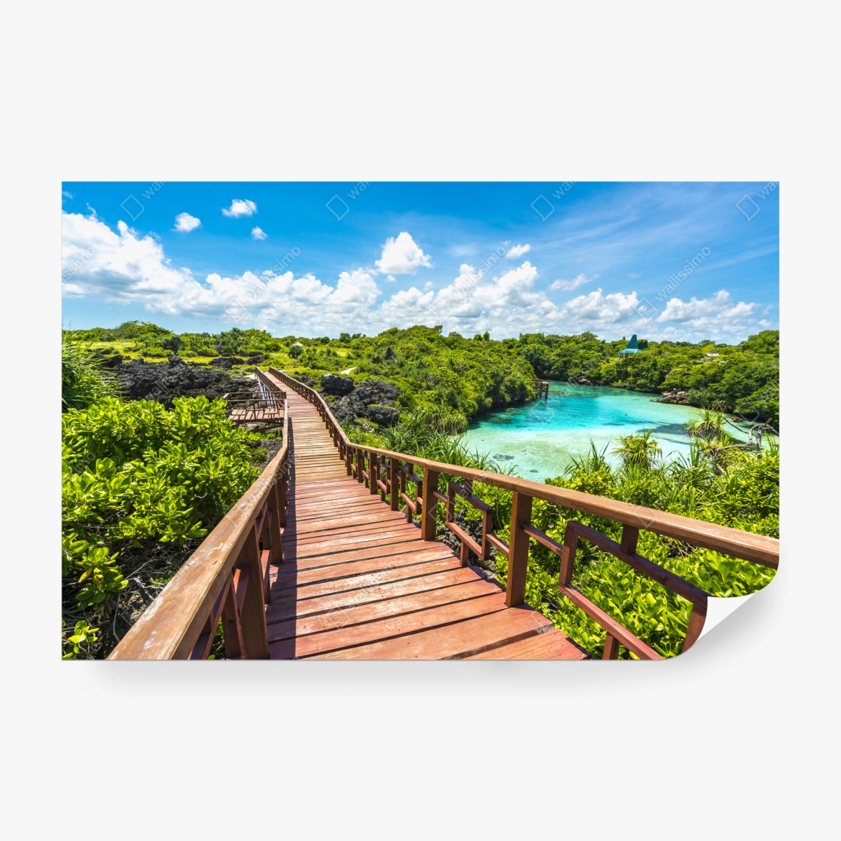 Fototapeta tropikalna drewniana kładka nad turkusową laguną – Wallissimo® Fototapeta tropikalna drewniana kładka nad turkusową laguną – Wallissimo®