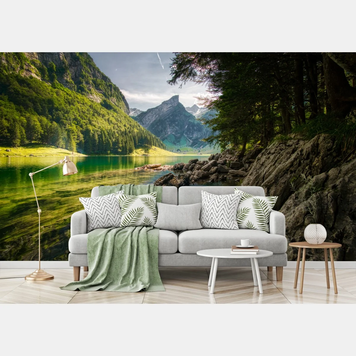 Fototapeta spokojne górskie jezioro z odbiciami lasu – Wallissimo® Fototapeta spokojne górskie jezioro z odbiciami lasu – Wallissimo®