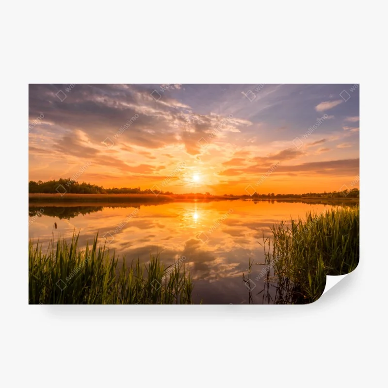 Fototapeta spokojny pastelowy zachód nad jeziorem z pomostem – Wallissimo®