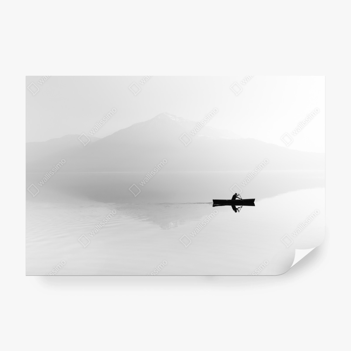 Fototapeta samotny wioślarz na mglistym jeziorze – Wallissimo® Fototapeta samotny wioślarz na mglistym jeziorze – Wallissimo®