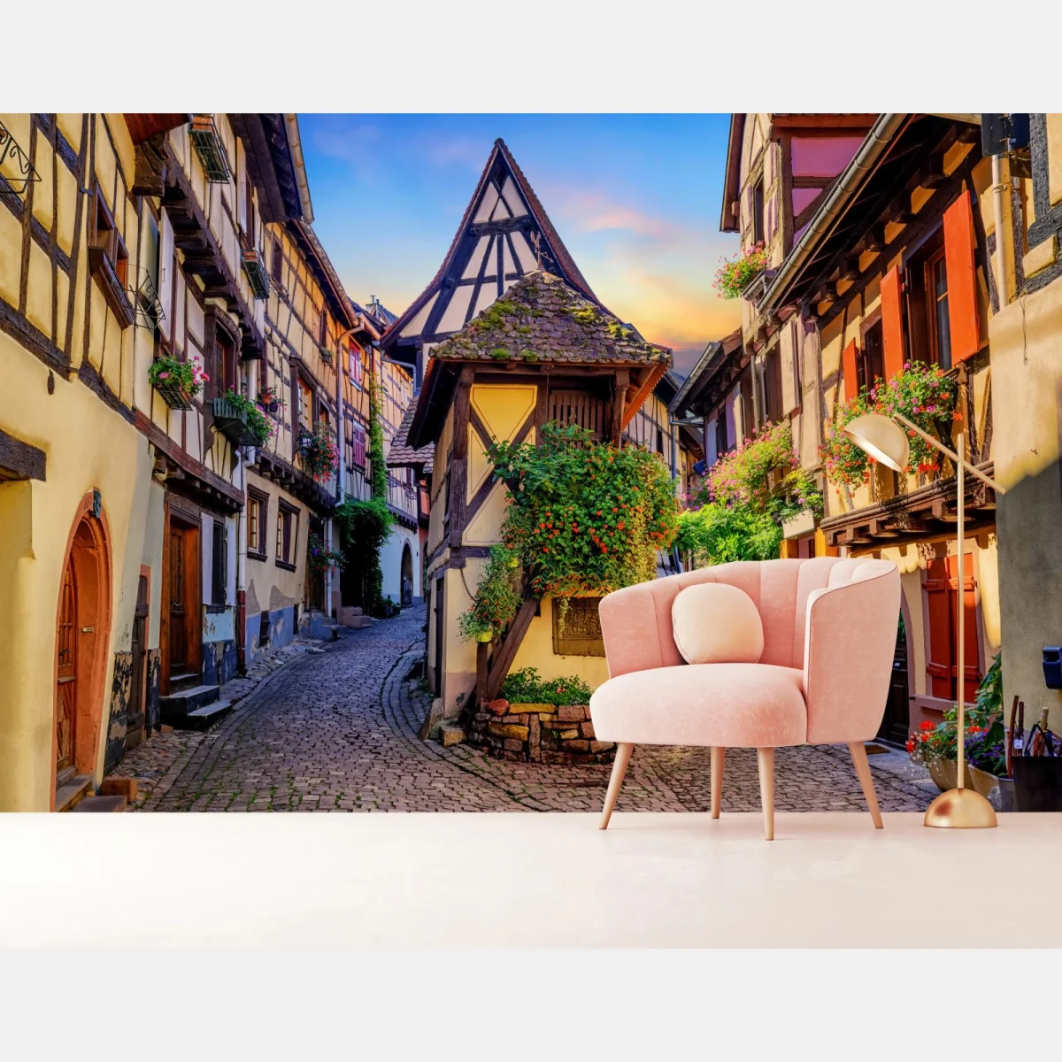 Fototapeta urokliwa ulica domów szachulcowych w Eguisheim, Alsacja – Wallissimo® Fototapeta urokliwa ulica domów szachulcowych w Eguisheim, Alsacja – Wallissimo®