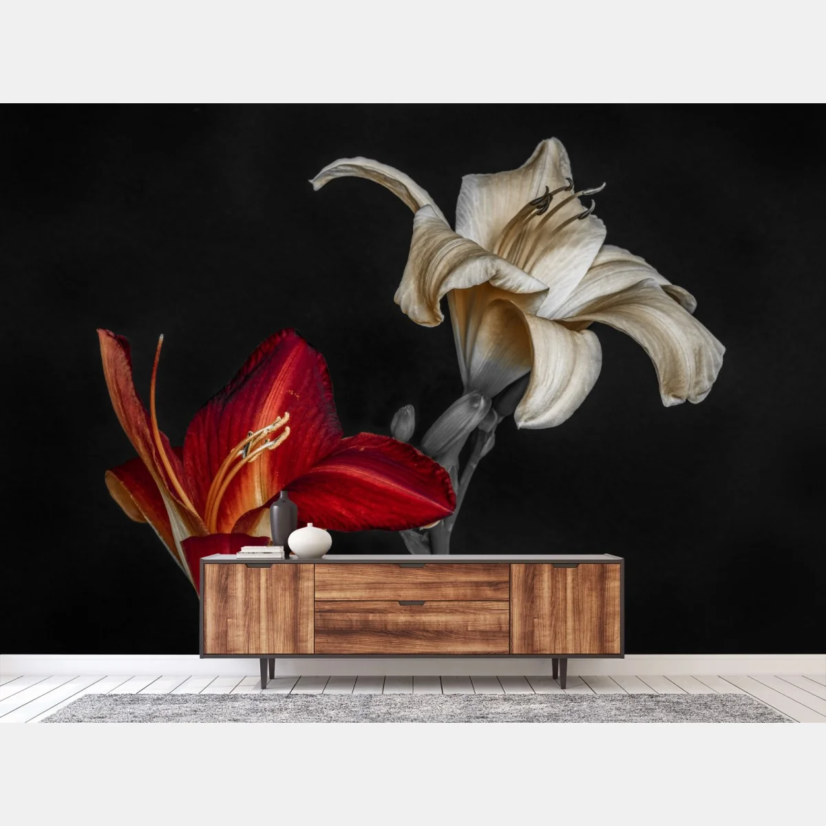 Fototapeta dramatyczne czerwone i kremowe lilie na czarnym tle – Wallissimo® Fototapeta dramatyczne czerwone i kremowe lilie na czarnym tle – Wallissimo®