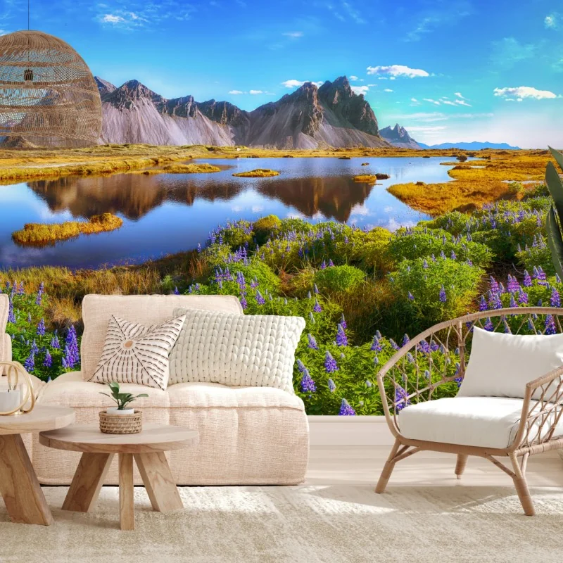 Fototapeta żywe łubinowe łąki przy Vestrahorn, Islandia – Wallissimo® Fototapeta żywe łubinowe łąki przy Vestrahorn, Islandia – Wallissimo®