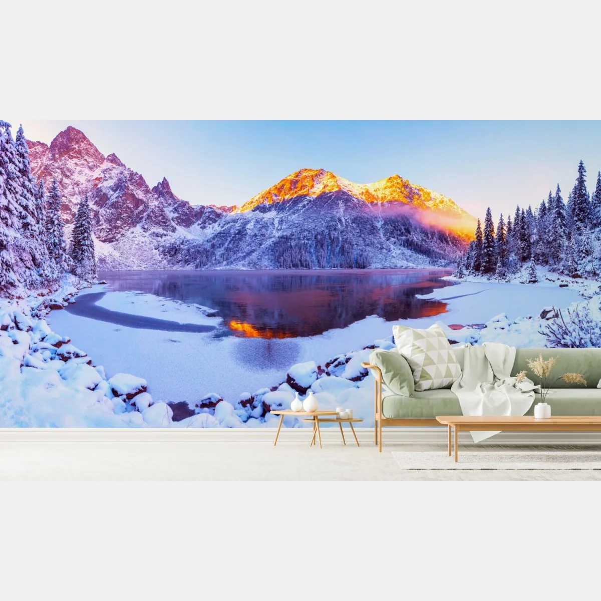 Fototapeta góry skąpane w świetle wschodu nad zamarzniętym jeziorem – Wallissimo® Fototapeta góry skąpane w świetle wschodu nad zamarzniętym jeziorem – Wallissimo®