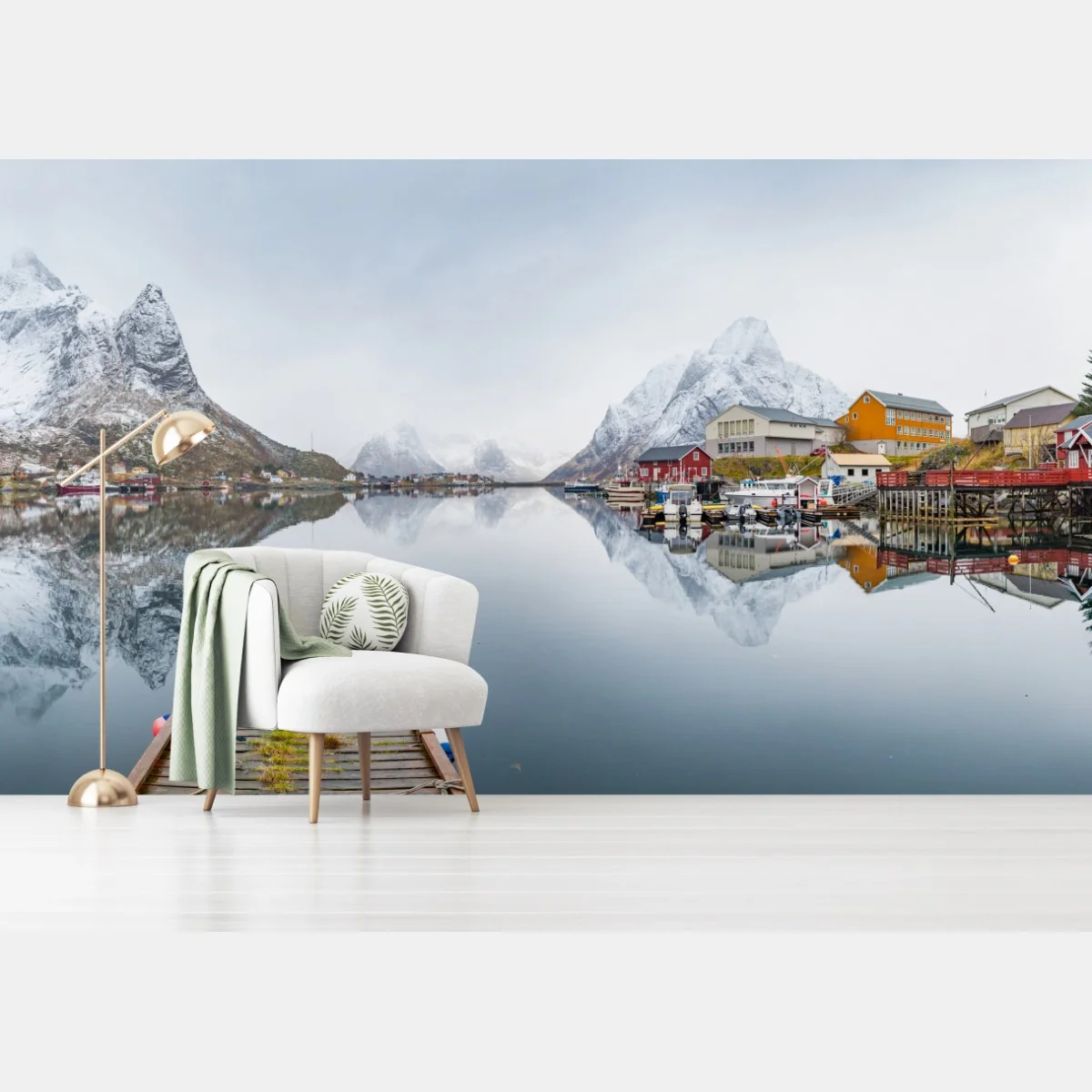 Fototapeta spokojna panorama górskiego fiordu – Wallissimo® Fototapeta spokojna panorama górskiego fiordu – Wallissimo®