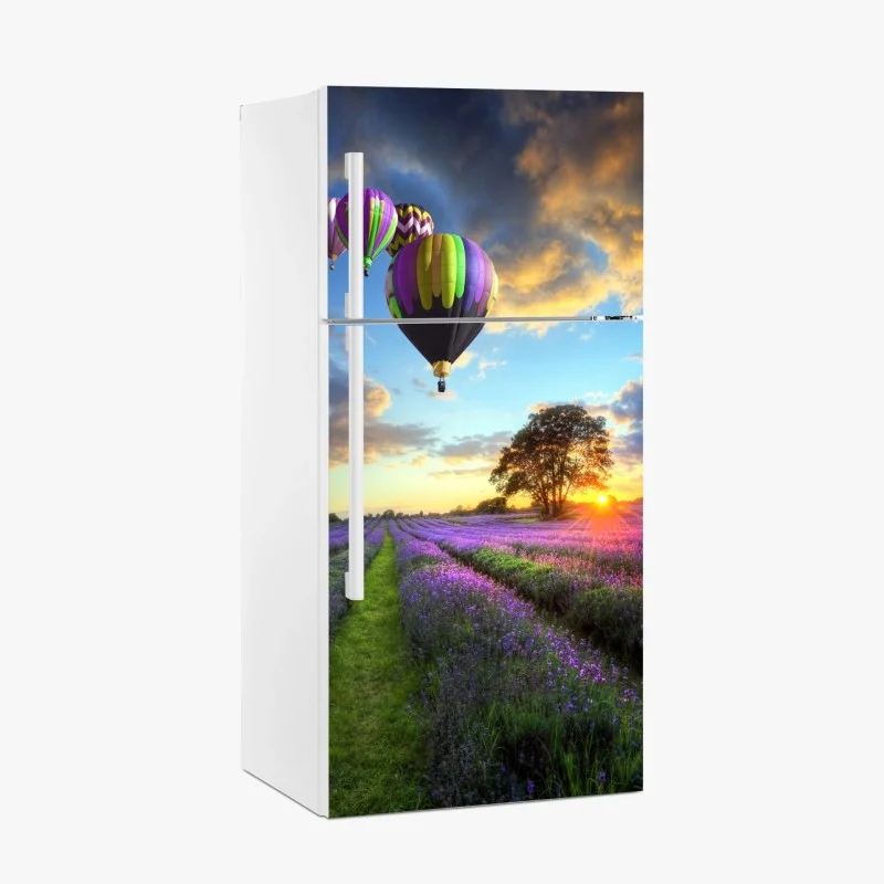Naklejka na lodówkę lawendowy zachód słońca z kolorowymi balonami
