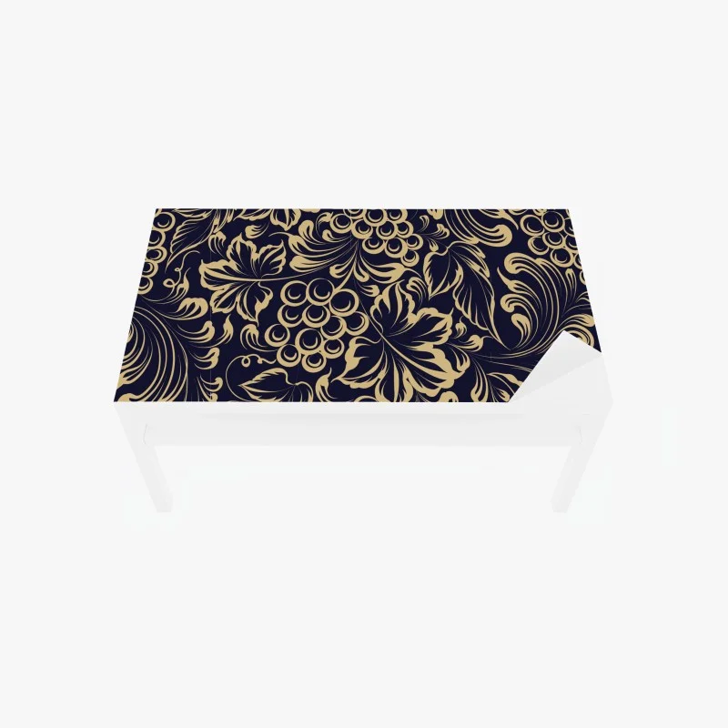 Naklejka na biurko i stół elegancki barokowy wzór z winogronami w złocie