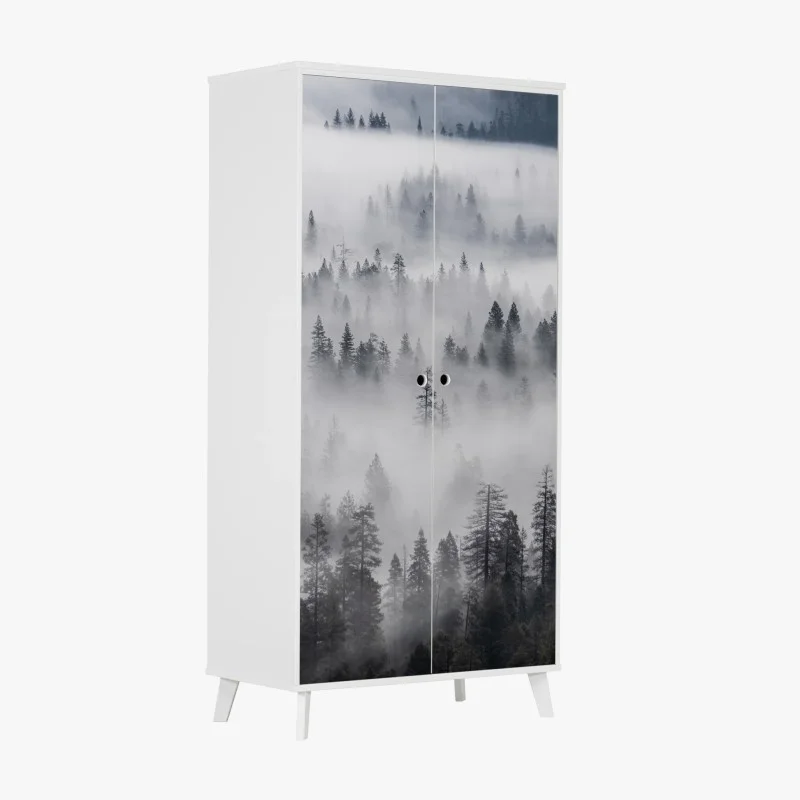 Naklejka na szafę mglisty las sosnowy