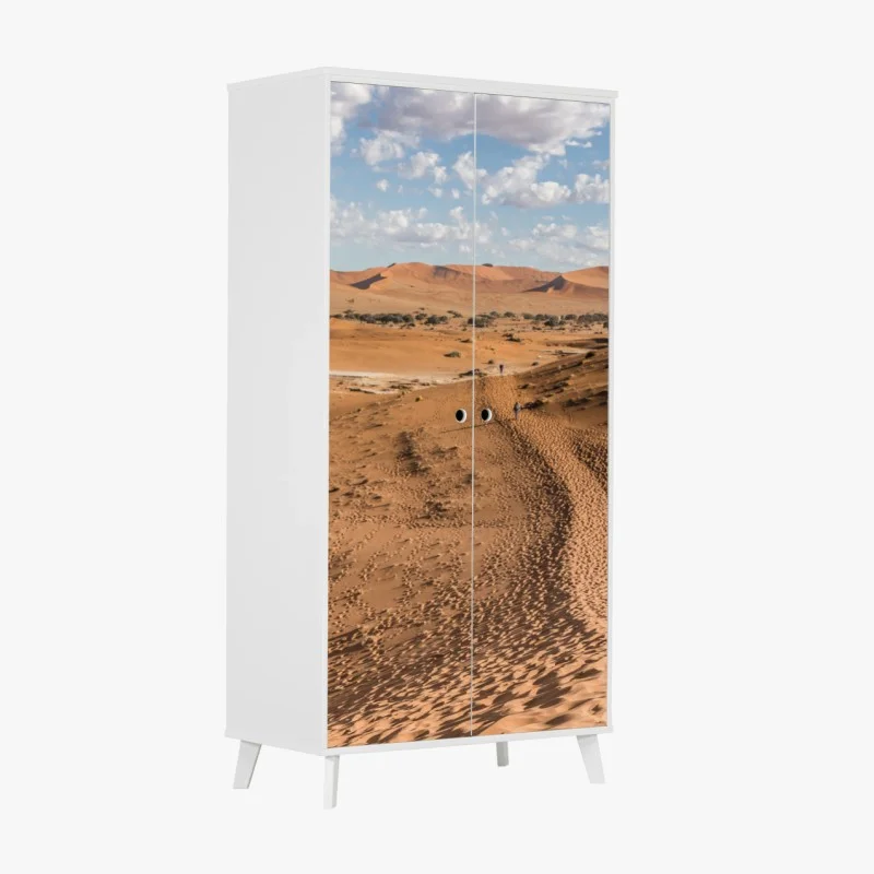 Naklejka na szafę bezgraniczne wydmy pustyni pod błękitnym niebem