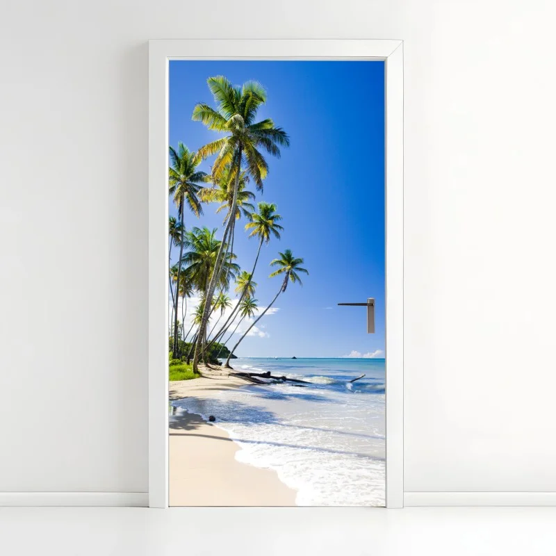Naklejka na drzwi tropikalna plaża z palmami pod błękitnym niebem