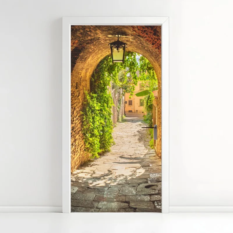 Naklejka na drzwi słoneczna uliczka w Toskanii