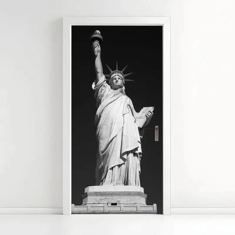 Naklejka na drzwi Statua Wolności w monochromie
