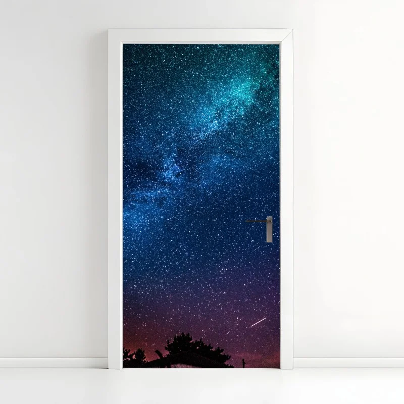 Naklejka na drzwi głębokie błękitne nocne niebo z drogą mleczną i spadającą gwiazdą