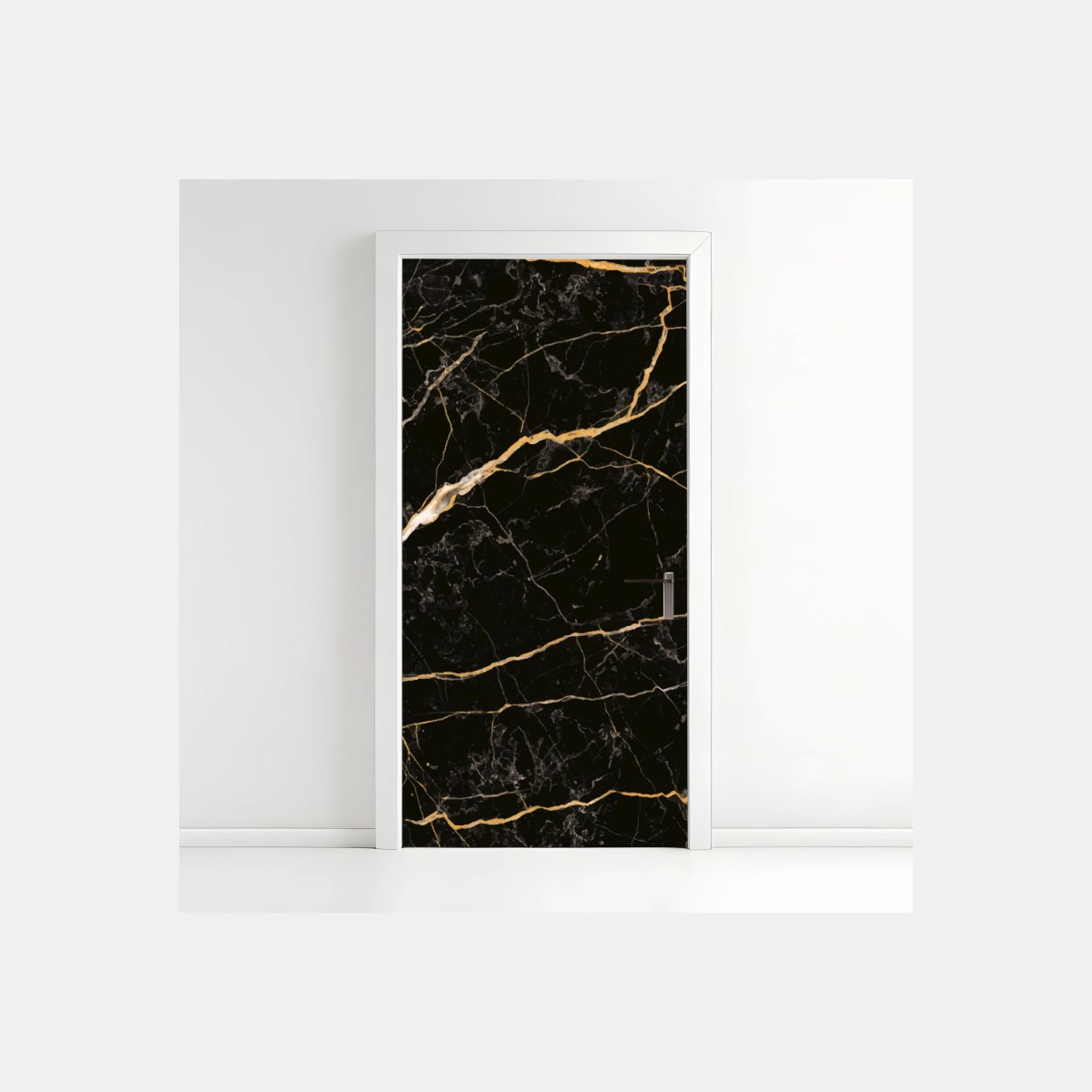 Naklejka na drzwi czarny marmur ze złotymi żyłami – Wallissimo®