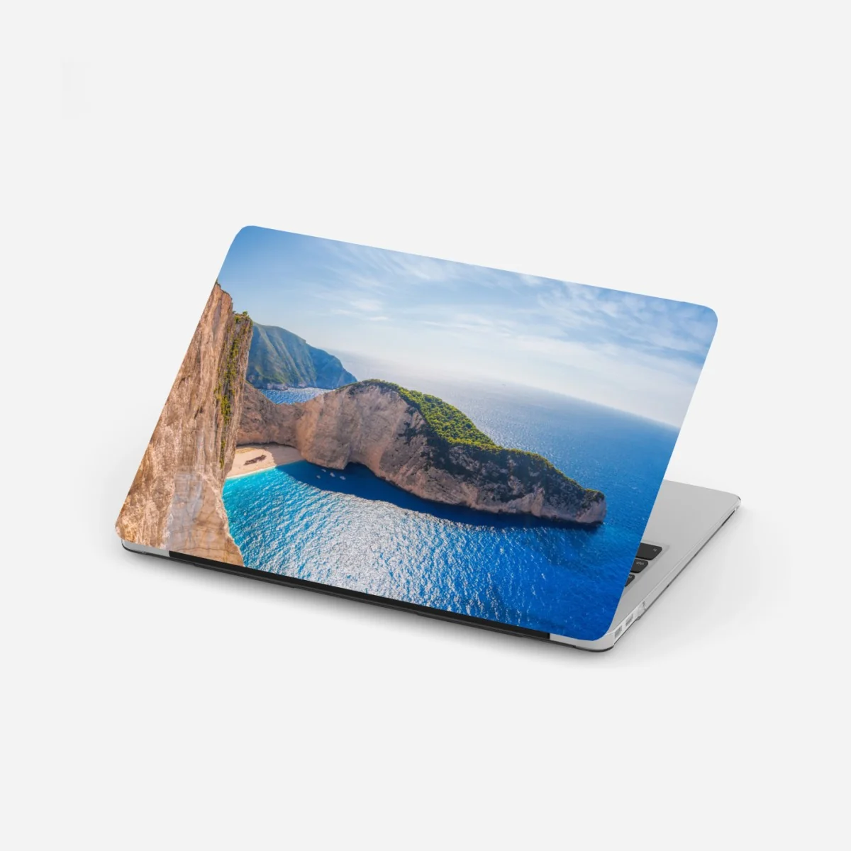 Naklejka na laptopa słoneczne klify na plaży Navagio, Zakynthos – Wallissimo® Naklejka na laptopa słoneczne klify na plaży Navagio, Zakynthos – Wallissimo®