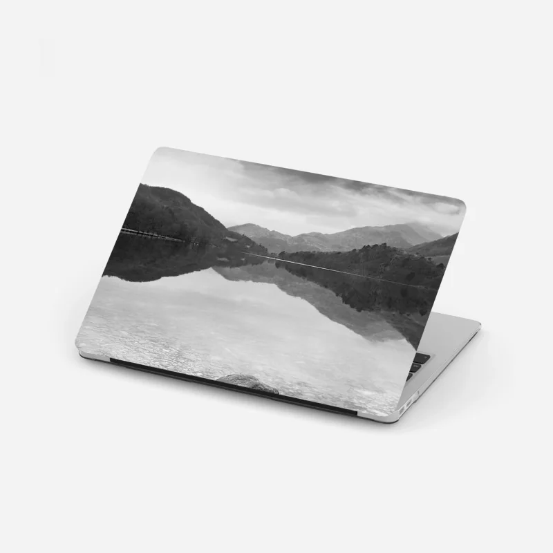 Naklejka na laptopa słoneczne klify na plaży Navagio, Zakynthos – Wallissimo®