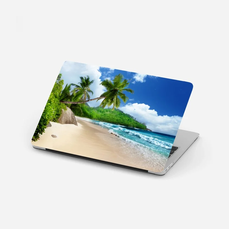 Naklejka na laptopa czerwona gerbera makro z kroplami rosy – Wallissimo®