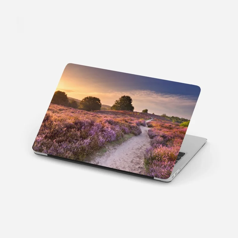 Naklejka na laptopa słoneczna śródziemnomorska wioska nad morzem – Wallissimo®