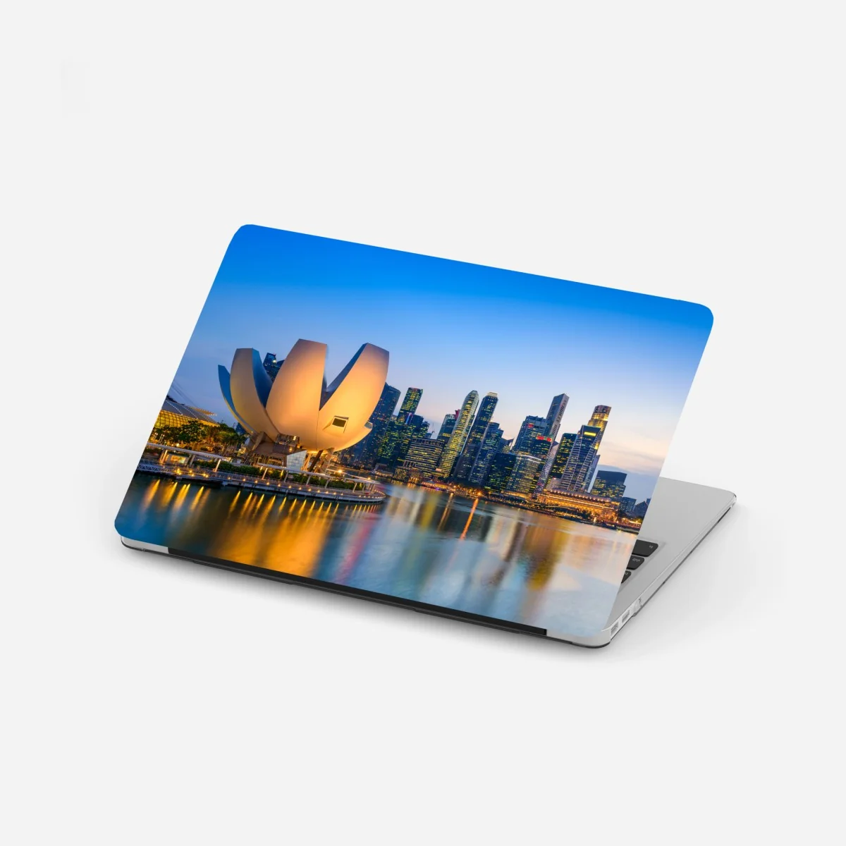 Naklejka na laptopa Singapur panorama miasta o zmierzchu – Wallissimo®