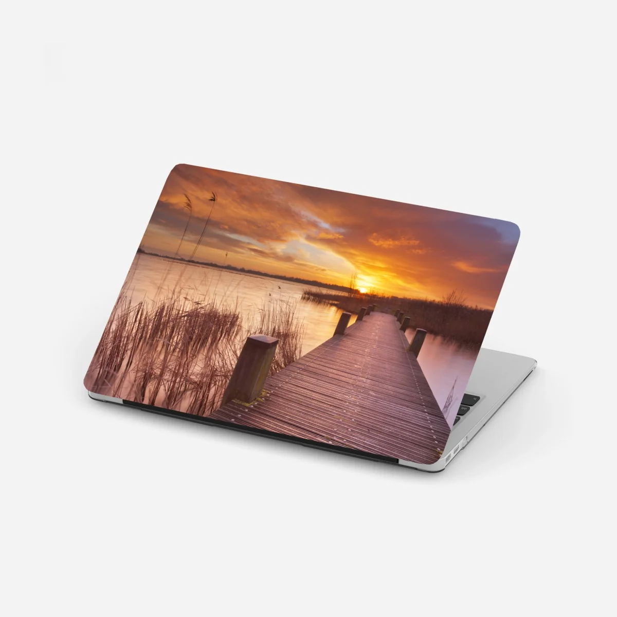 Naklejka na laptopa wschód słońca nad jeziorem w Amsterdamie – Wallissimo® Naklejka na laptopa wschód słońca nad jeziorem w Amsterdamie – Wallissimo®