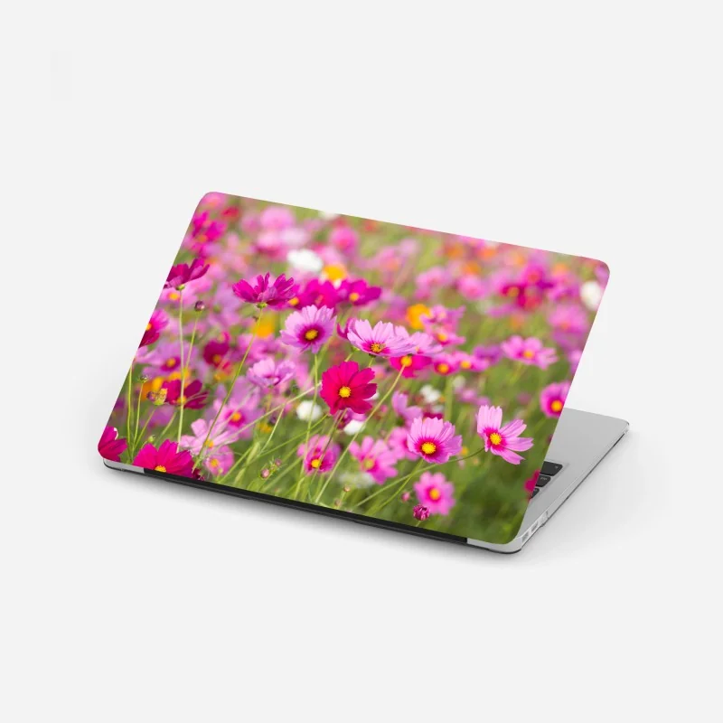 Naklejka na laptopa panorama plaży o zachodzie słońca z górami tropikalnymi – Wallissimo®