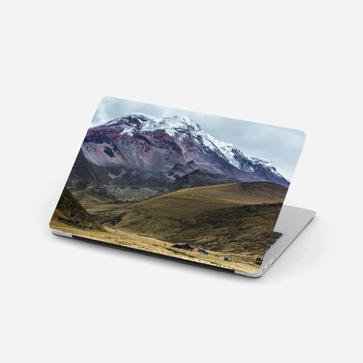 Naklejka na laptopa majestatyczna zaśnieżona dolina górska – Wallissimo® Naklejka na laptopa majestatyczna zaśnieżona dolina górska – Wallissimo®