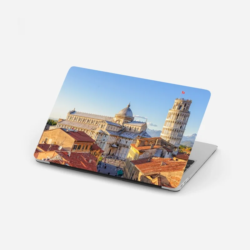 Naklejka na laptopa słoneczny widok na katedrę w Pizie i krzywą wieżę
