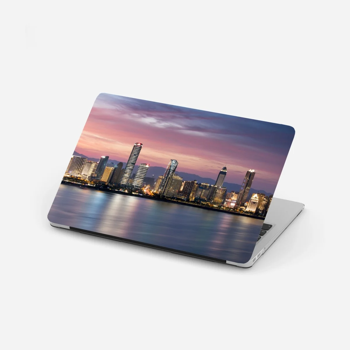 Naklejka na laptopa spokojna panorama miasta o zmierzchu – Wallissimo® Naklejka na laptopa spokojna panorama miasta o zmierzchu – Wallissimo®