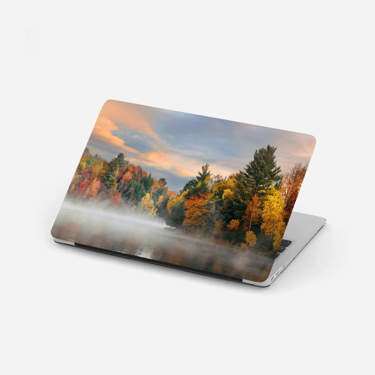 Naklejka na laptopa mglisty jesienny poranek w Stowe – Wallissimo® Naklejka na laptopa mglisty jesienny poranek w Stowe – Wallissimo®