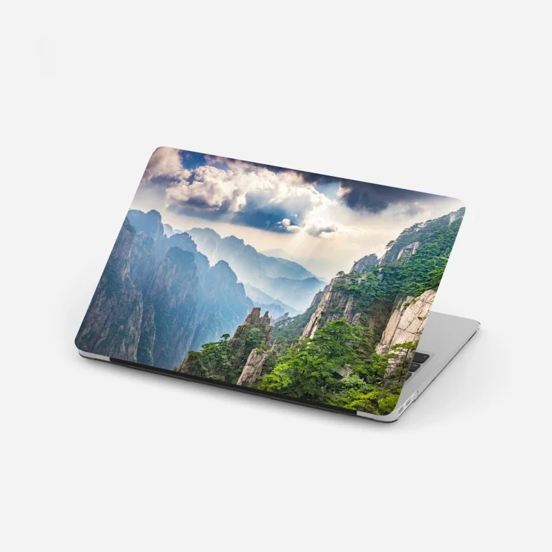 Naklejka na laptopa spokojny wodospad w lesie – Wallissimo®