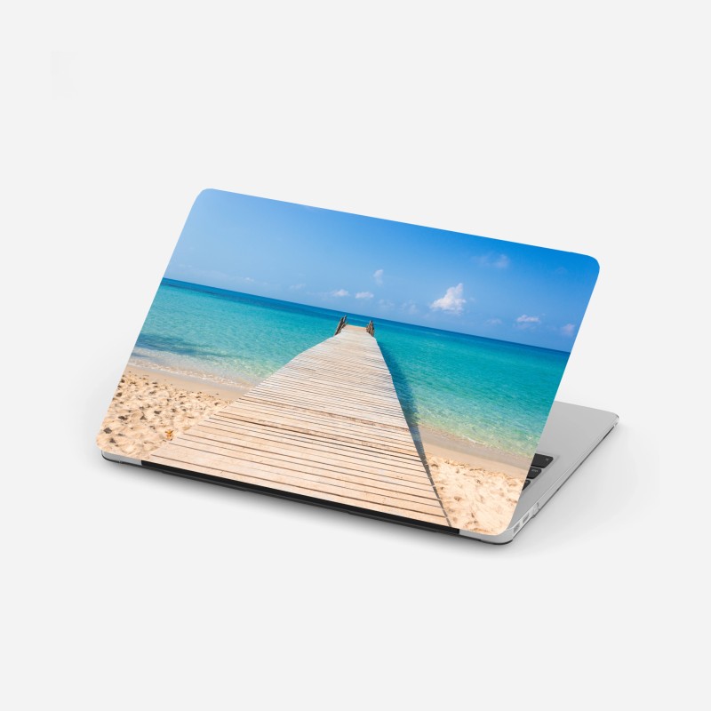 Naklejka na laptopa spokojne jezioro alpejskie z wyspą i górami – Wallissimo®